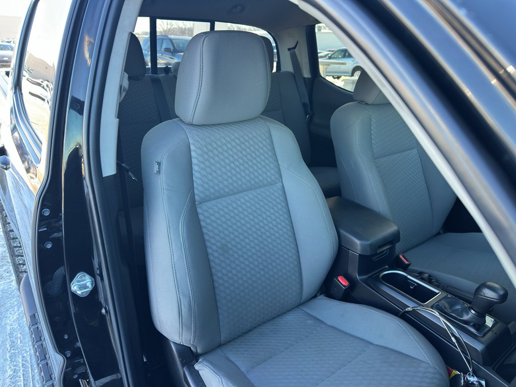 Used 2023 Toyota Tacoma SR image 29