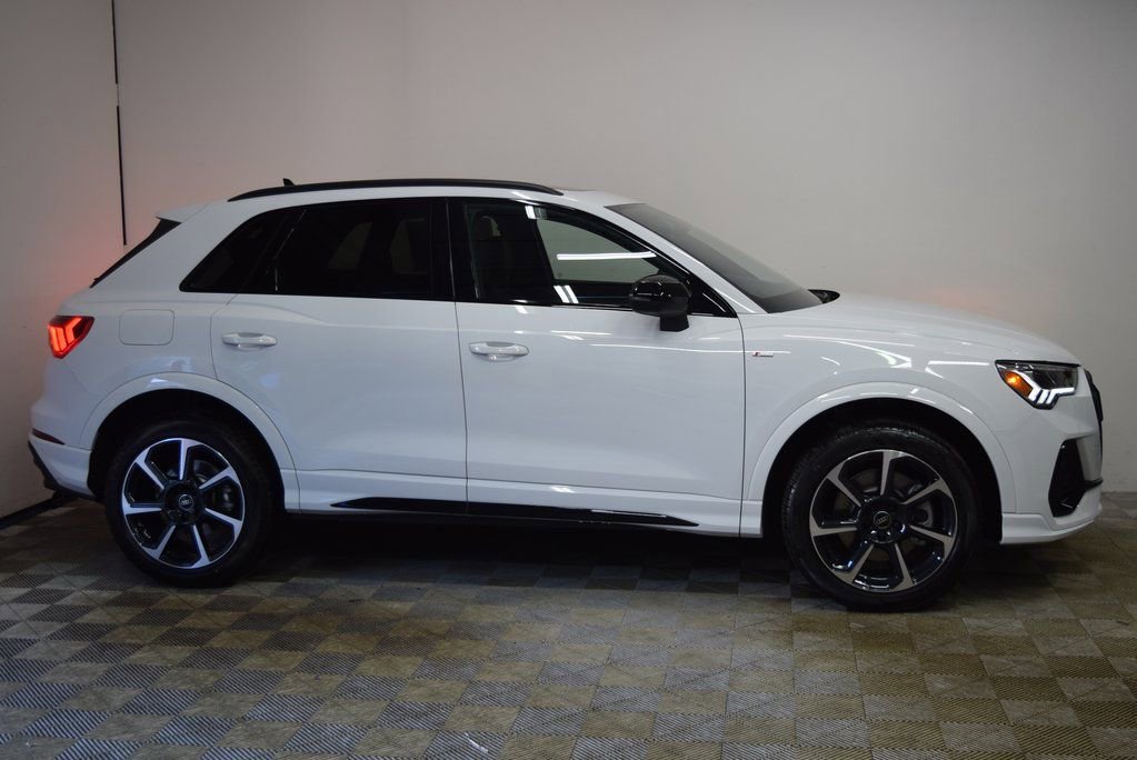 New 2025 Audi Q3 2.0T Premium Plus image 2