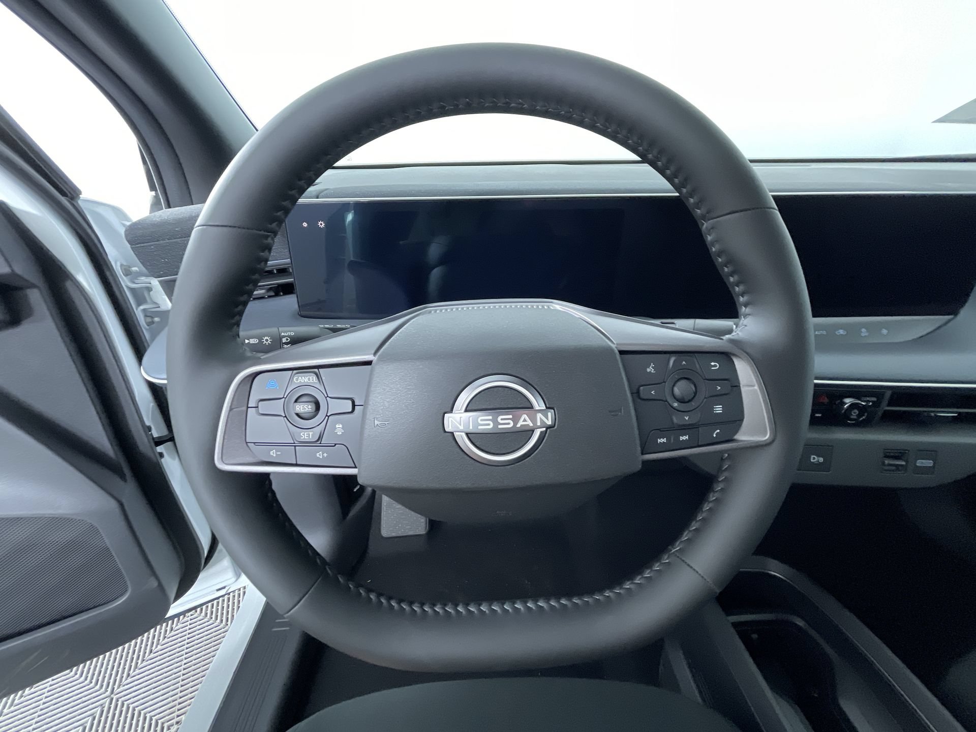 New 2026 Nissan Leaf w/ Floor Mat Package (S+) FWD image 16
