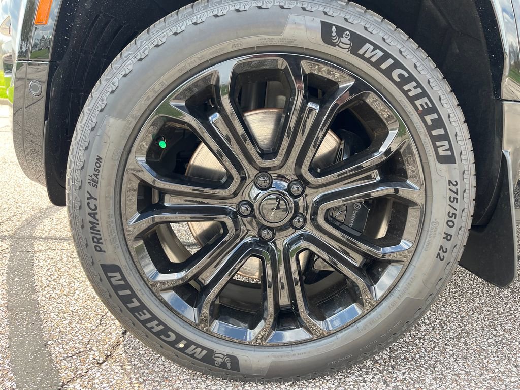 New 2026 Land Rover Defender 110 OCTA AWD/4WD image 17