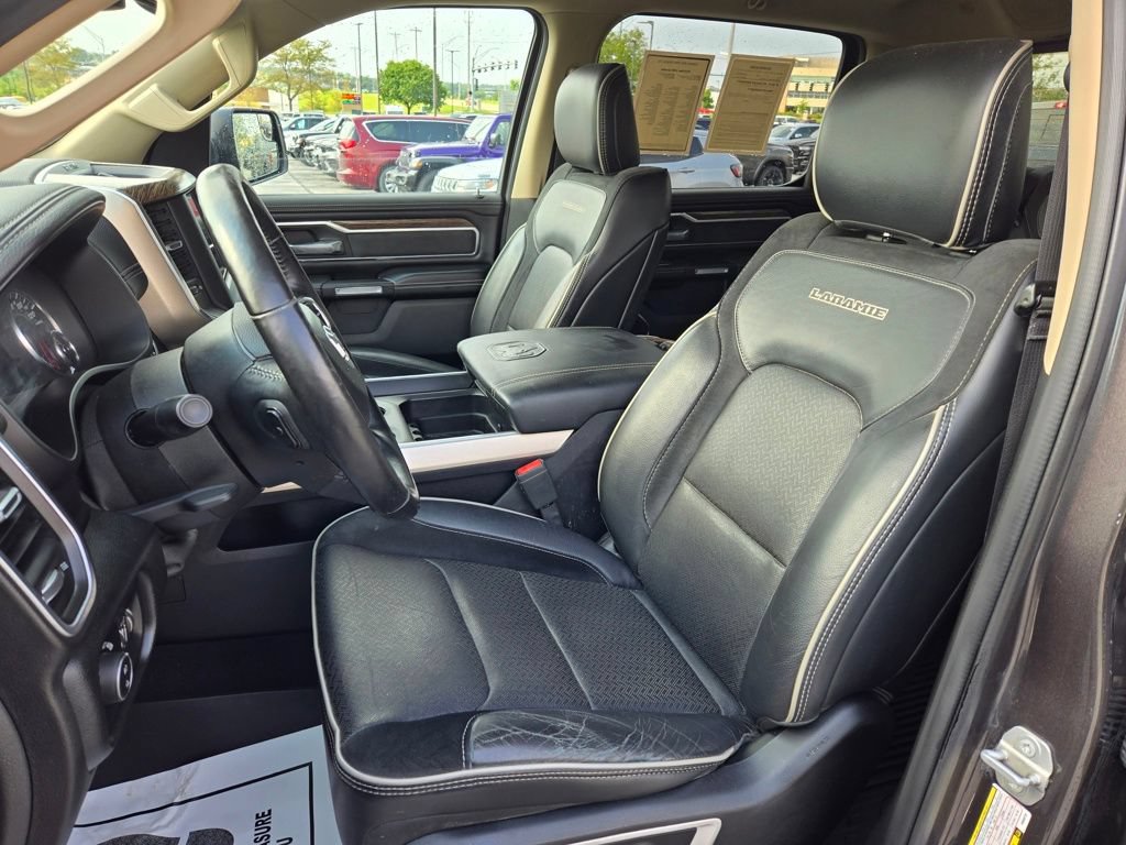 Used 2019 RAM 1500 Laramie AWD/4WD image 17