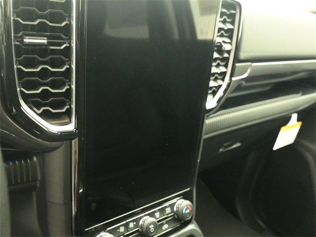 New 2025 Ford Ranger Lariat w/ FX4 Off-Road Package image 16