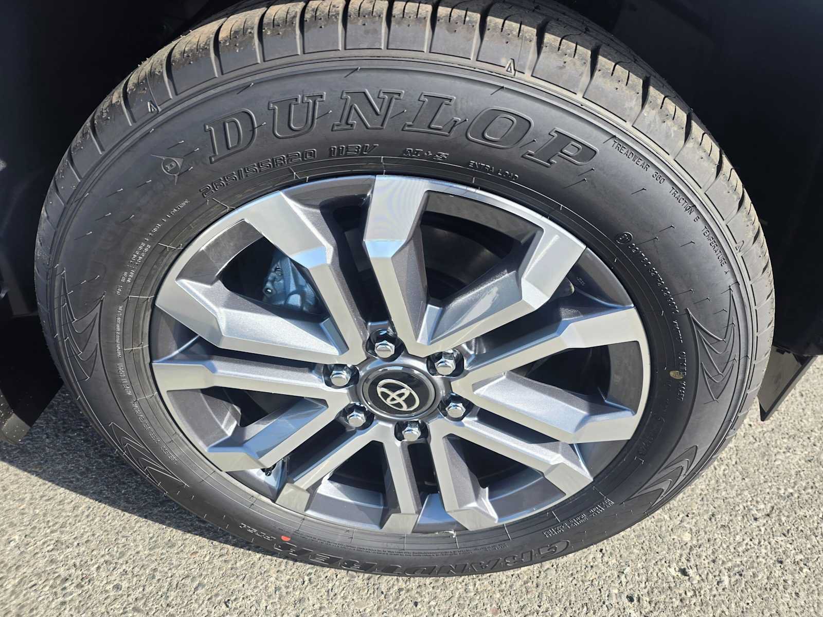 New 2026 Toyota 4Runner Limited AWD/4WD image 9