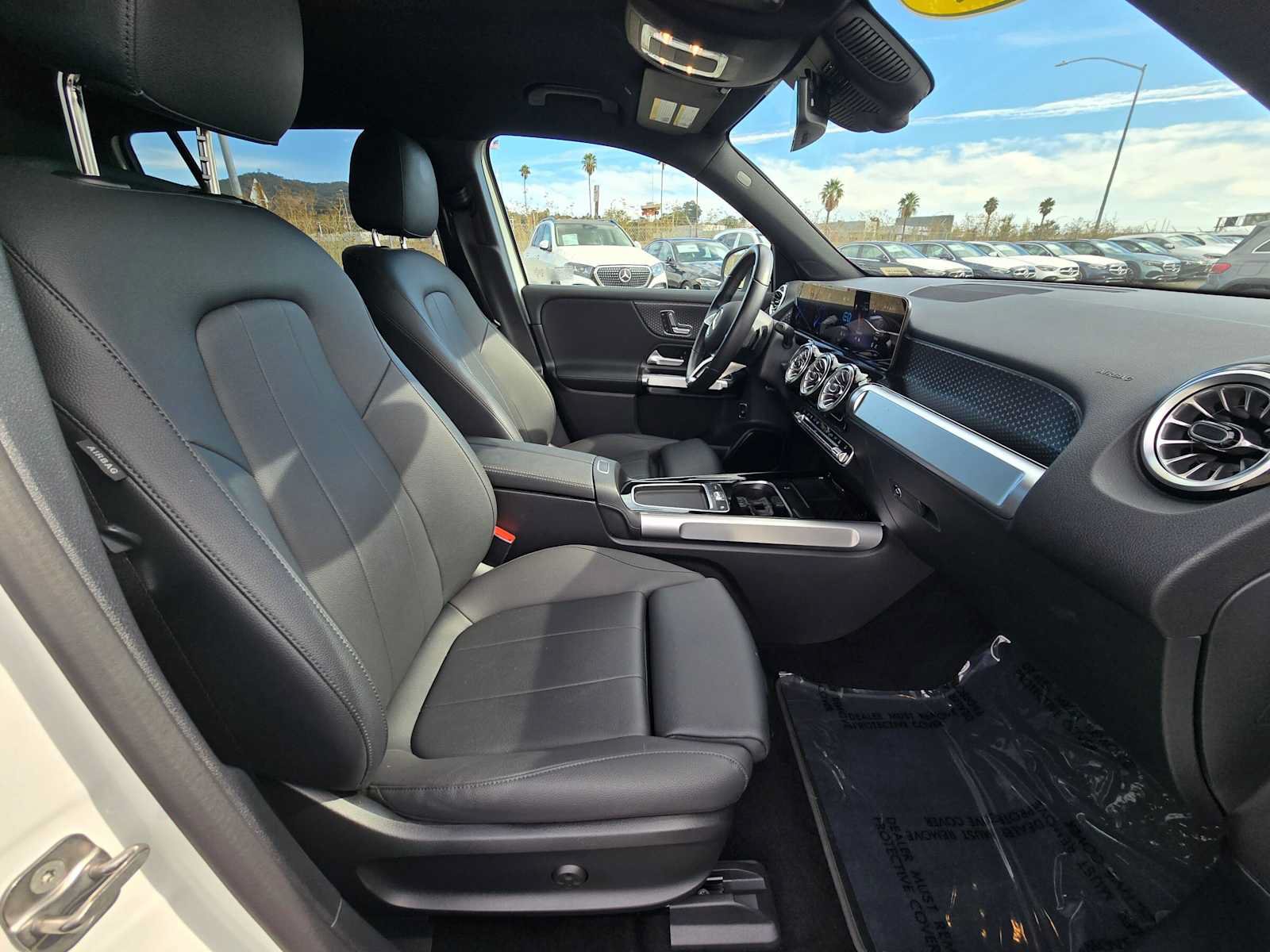 Used 2024 Mercedes-Benz EQB 250+ image 11