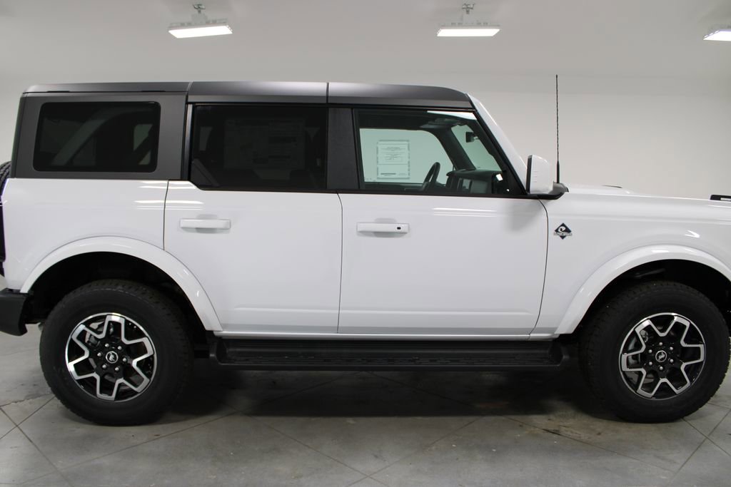 New 2025 Ford Bronco Outer Banks image 10