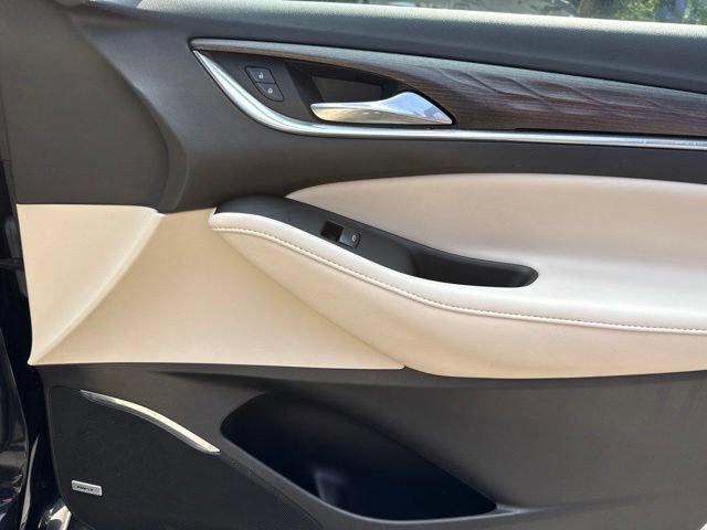 Used 2023 Buick Enclave Avenir w/ Avenir Technology Package FWD image 32
