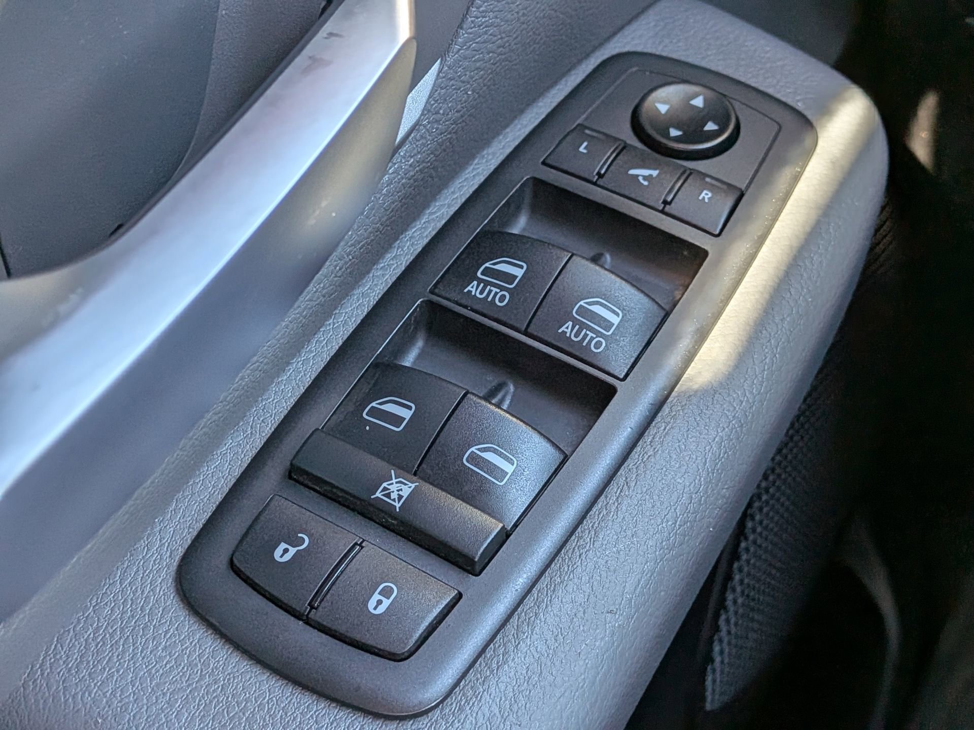 Used 2021 RAM 1500 Big Horn image 26