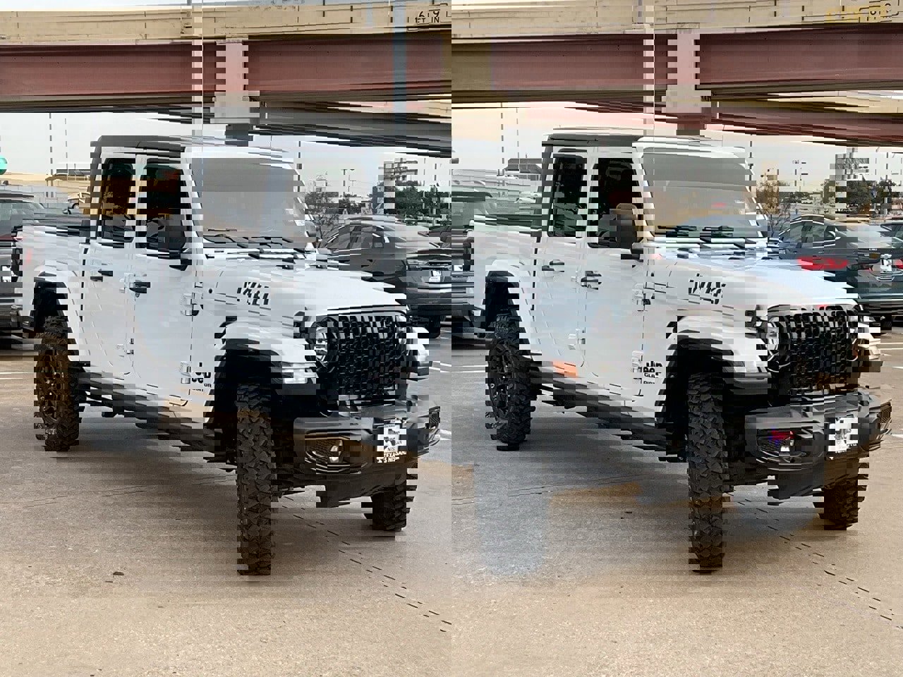 Used 2022 Jeep Gladiator Sport image 4