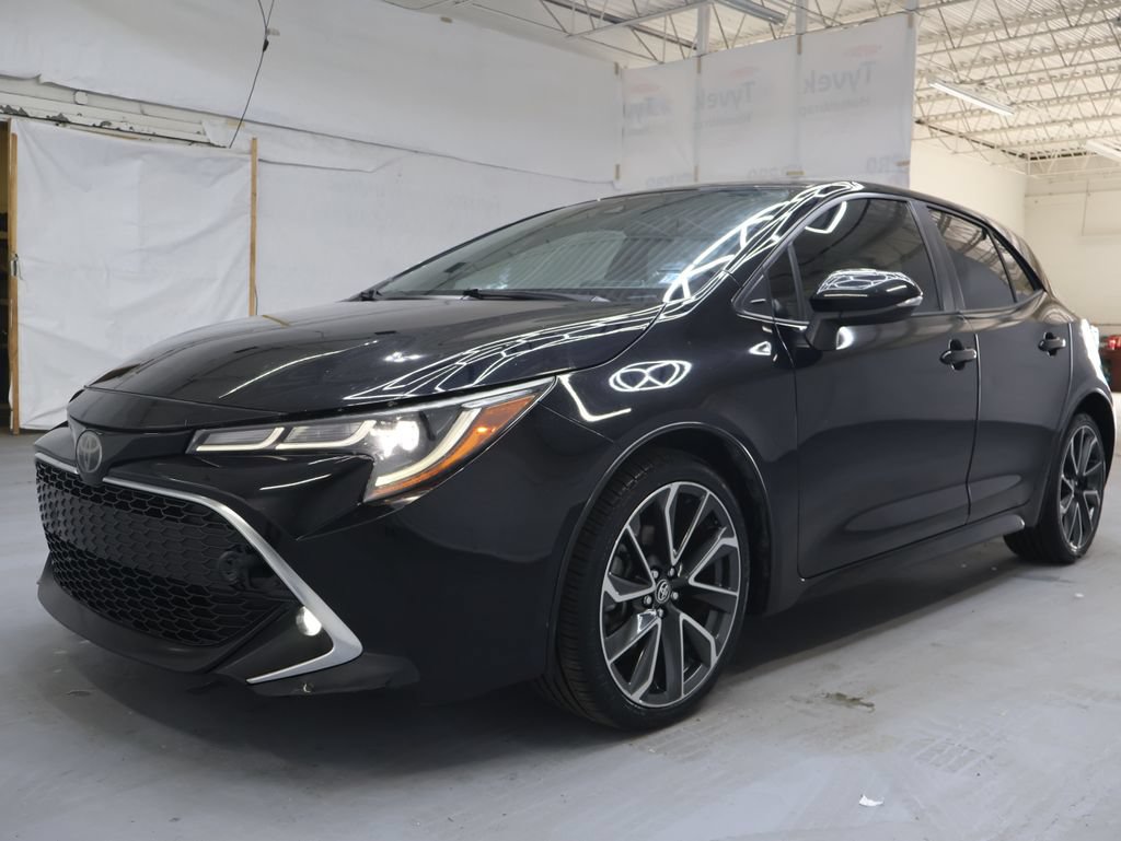 Used 2019 Toyota Corolla XSE FWD image 3
