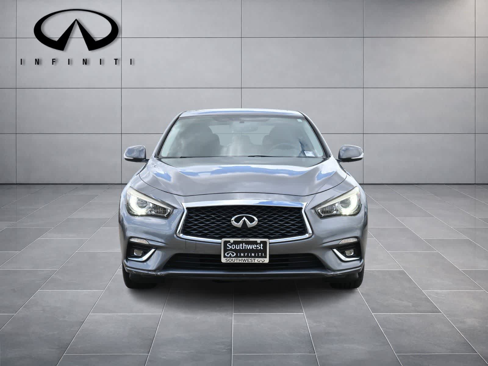 Used 2018 INFINITI Q50 Luxe AWD/4WD image 2