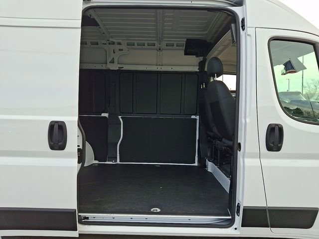 Used 2024 RAM ProMaster 2500 w/ Safety Group FWD image 10