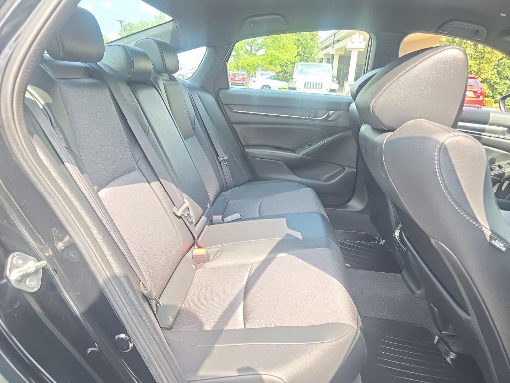 Used 2020 Honda Accord Sport image 29