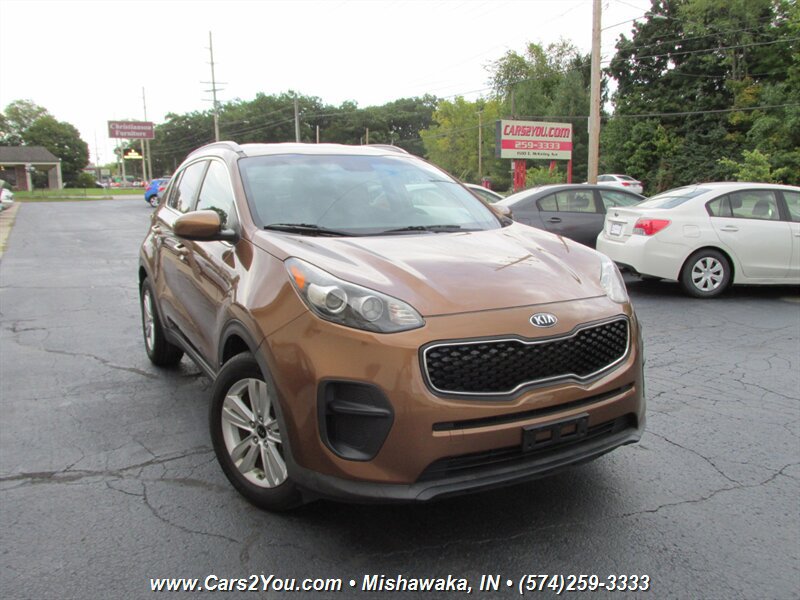 Used 2018 Kia Sportage LX w/ LX Popular Package FWD image 2