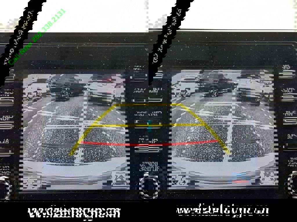 Used 2024 Toyota Camry SE image 27