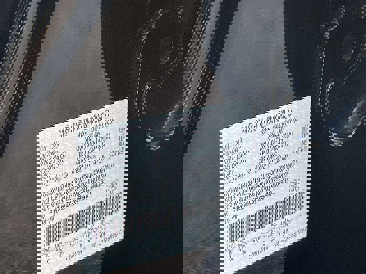 Certified 2025 Ford Explorer Active image 33