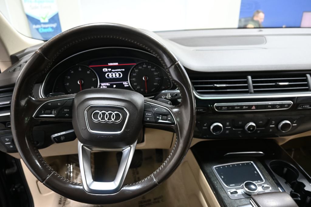 Used 2018 Audi Q7 3.0T Premium image 9