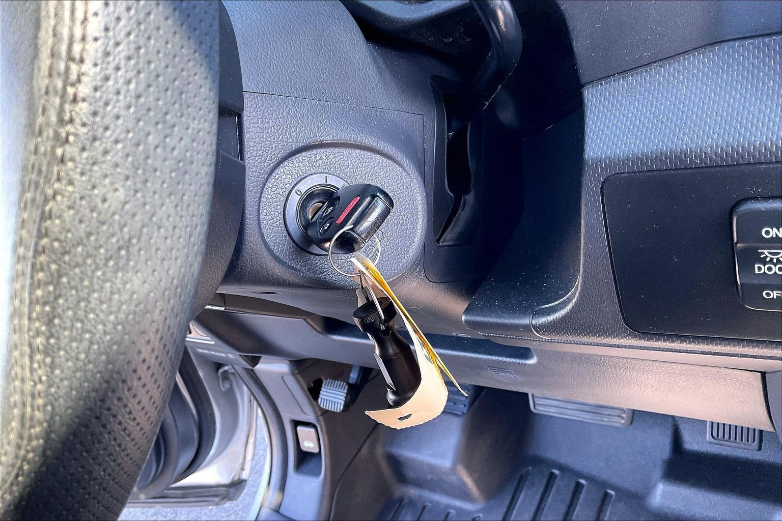 Used 2014 Honda Ridgeline SE image 36