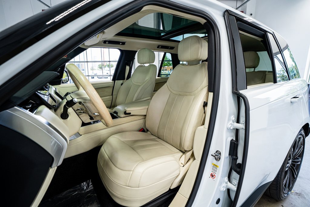 Used 2024 Land Rover Range Rover SE image 34