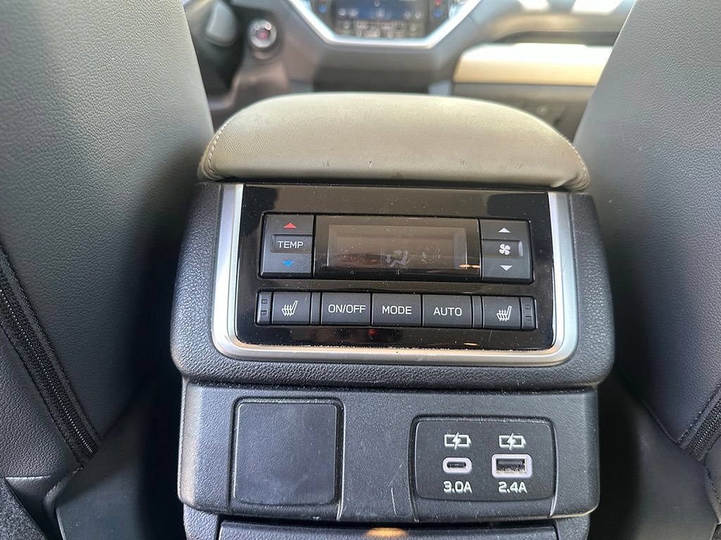 Used 2023 Subaru Ascent Limited w/ Technology Package AWD/4WD image 10