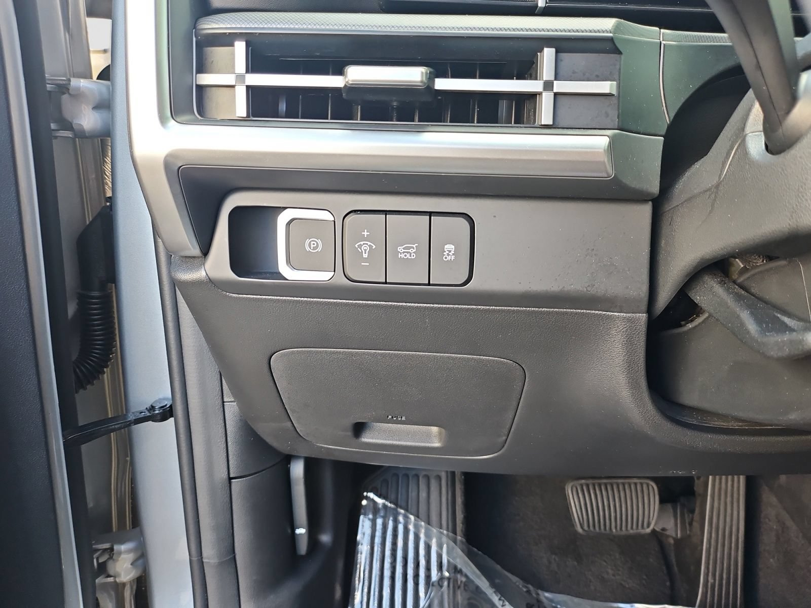 Used 2026 Hyundai Santa Fe SEL FWD image 25