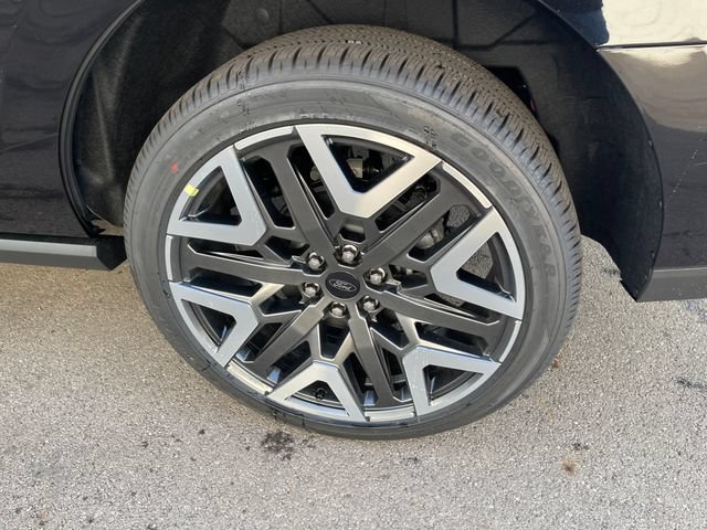 New 2026 Ford Expedition Platinum w/ Platinum Ultimate Package AWD/4WD image 48
