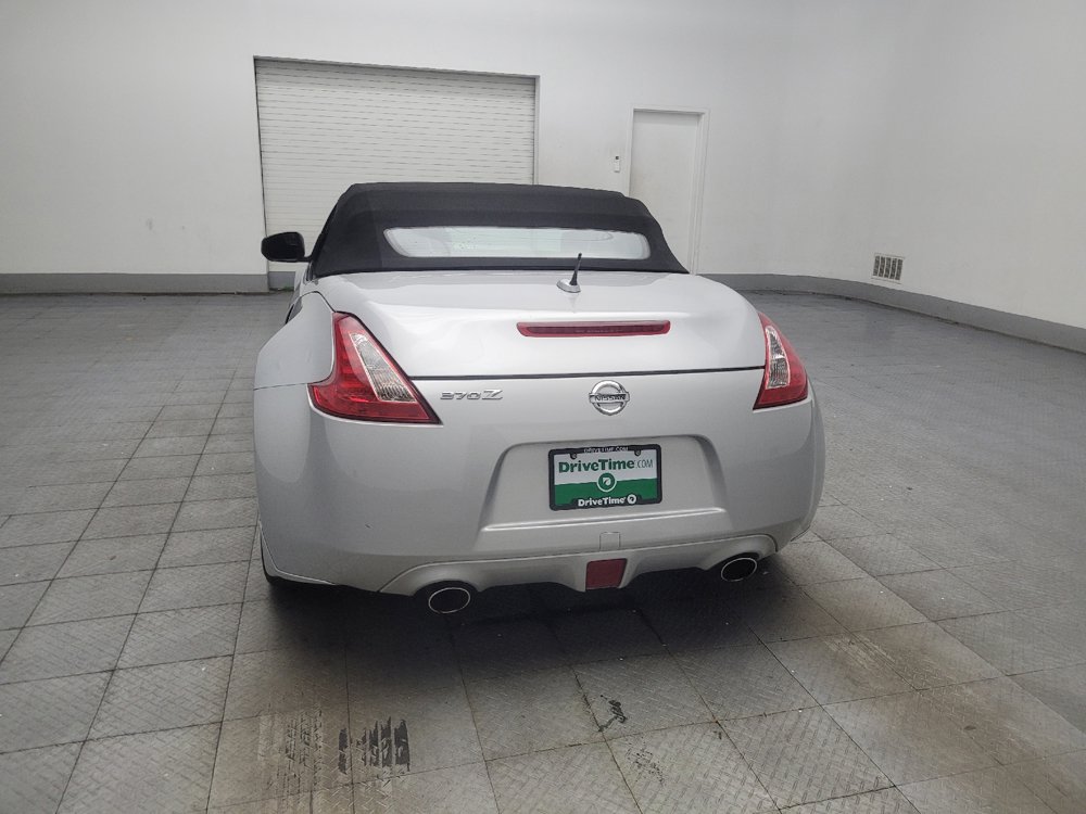 Used 2016 Nissan 370Z Roadster RWD image 6