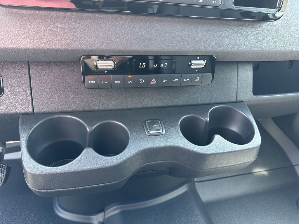 New 2025 Mercedes-Benz Sprinter 2500 image 24