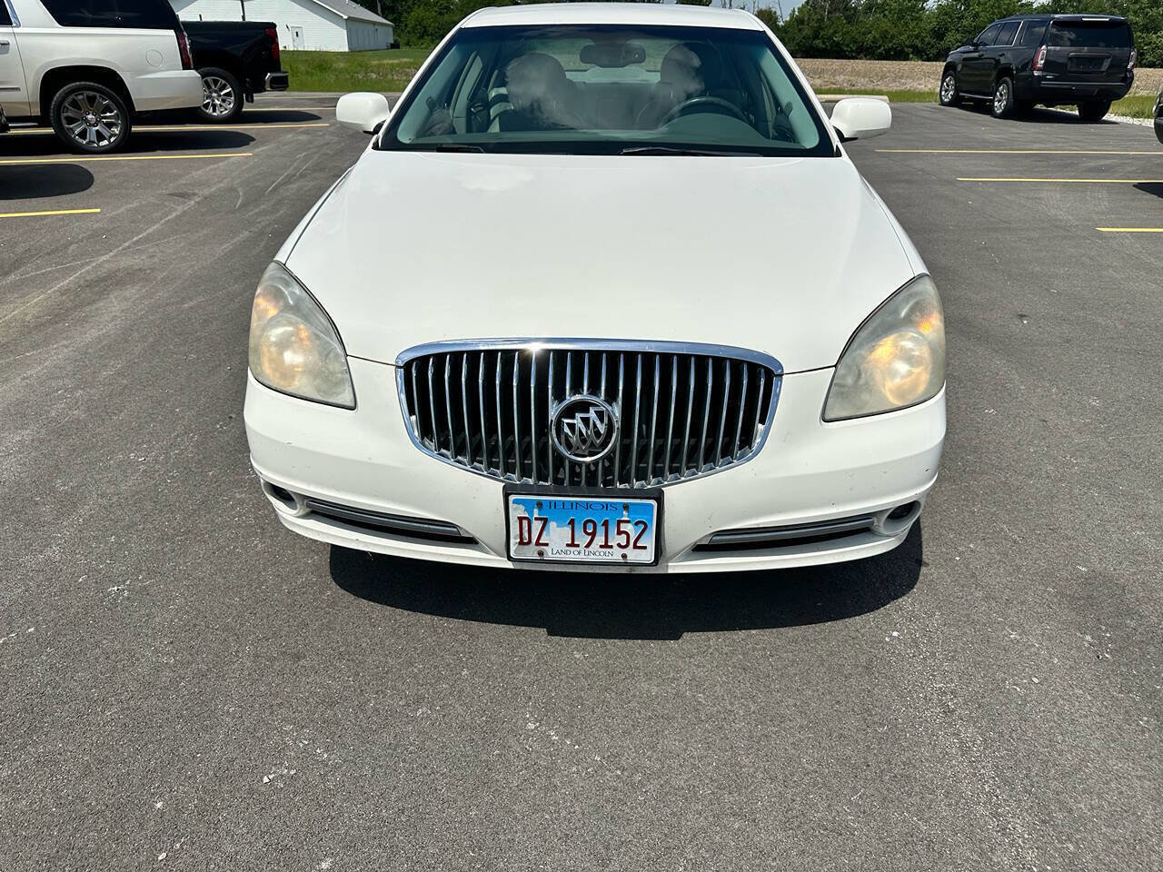 Used 2011 Buick Lucerne CXL FWD image 8