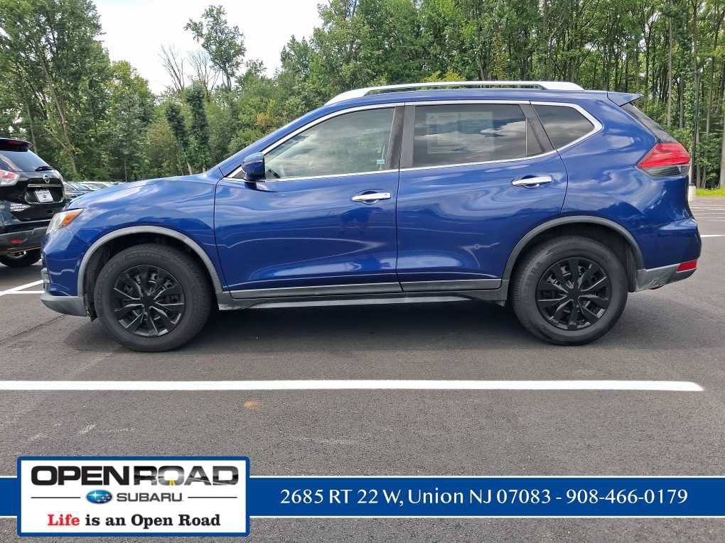 Used 2017 Nissan Rogue S w/ Appearance Package AWD/4WD image 34
