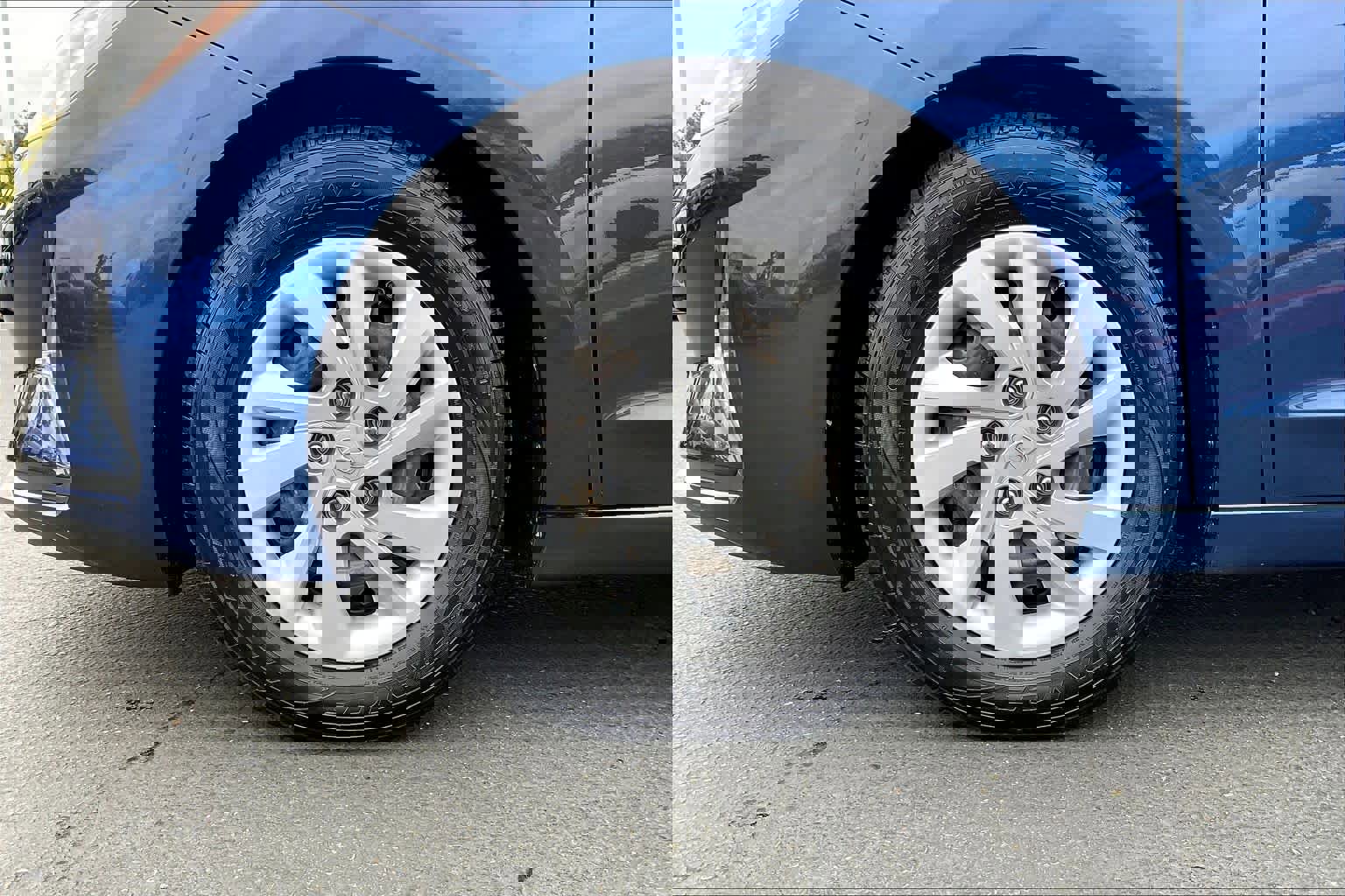 Used 2019 Hyundai Elantra SE image 12