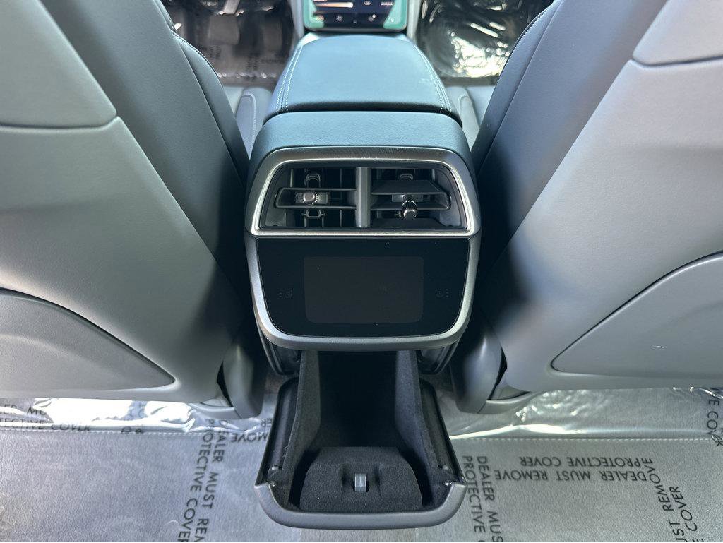 Used 2024 Lucid Air Pure RWD image 17