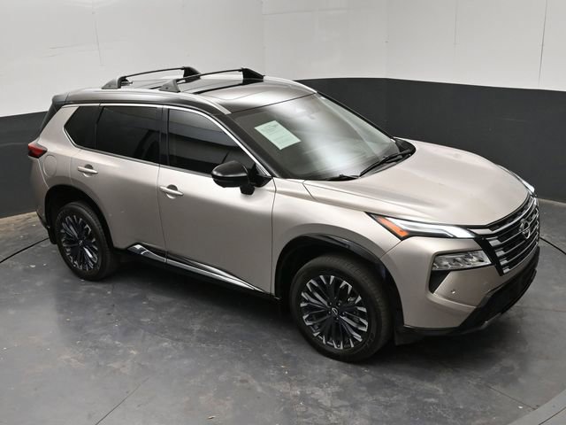 Certified 2025 Nissan Rogue Platinum image 21