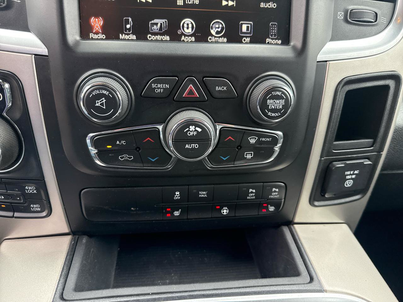 Used 2017 RAM 1500 Big Horn AWD/4WD image 6