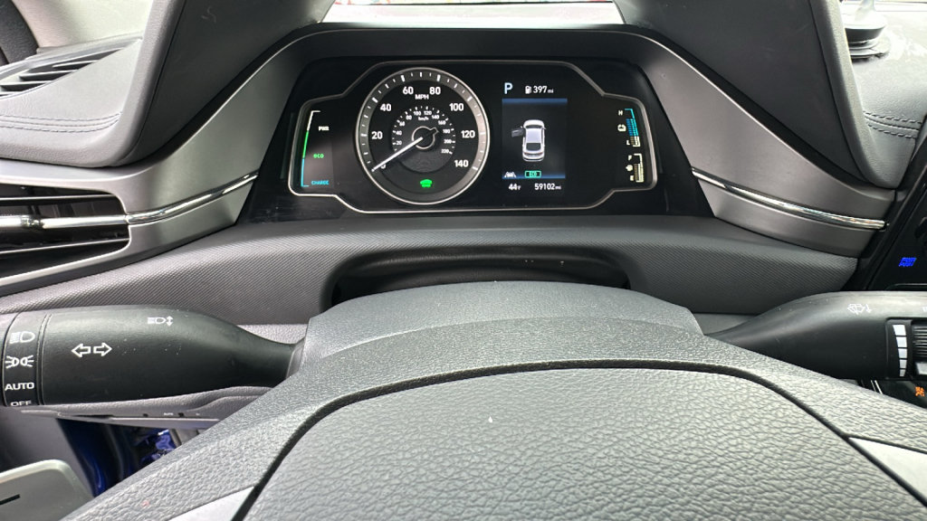 Used 2021 Hyundai Ioniq SE FWD image 21