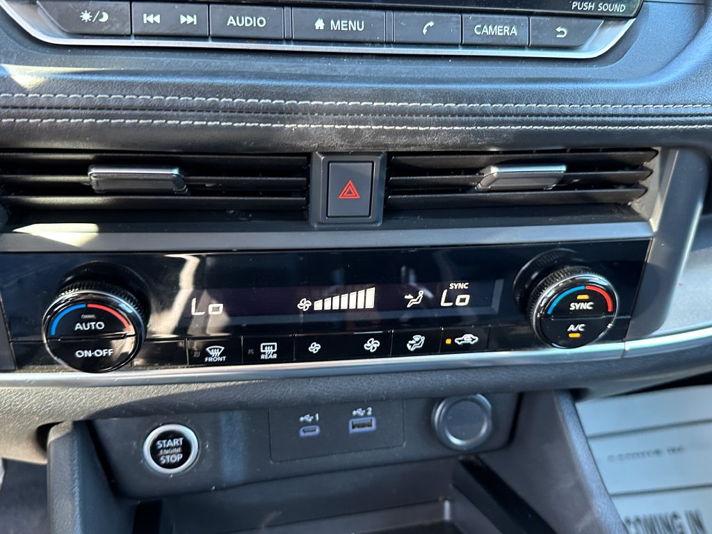 Used 2023 Nissan Rogue SV FWD image 24