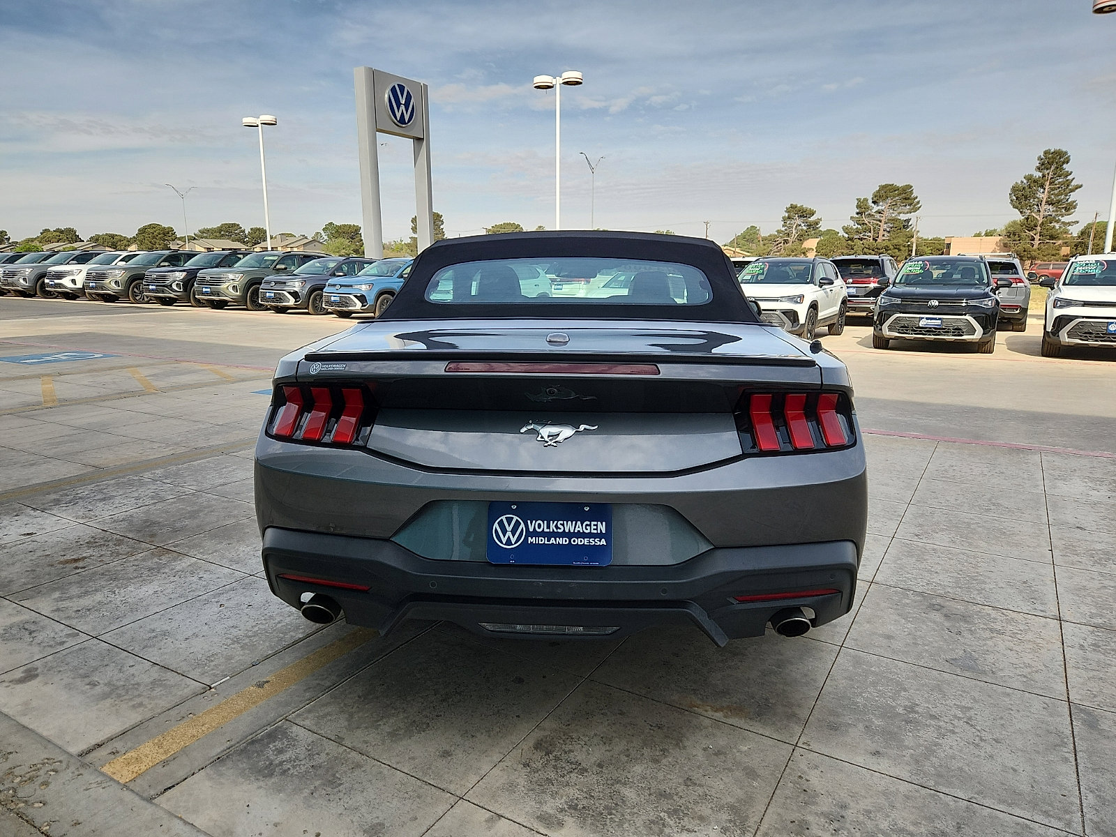 Used 2024 Ford Mustang Premium image 6