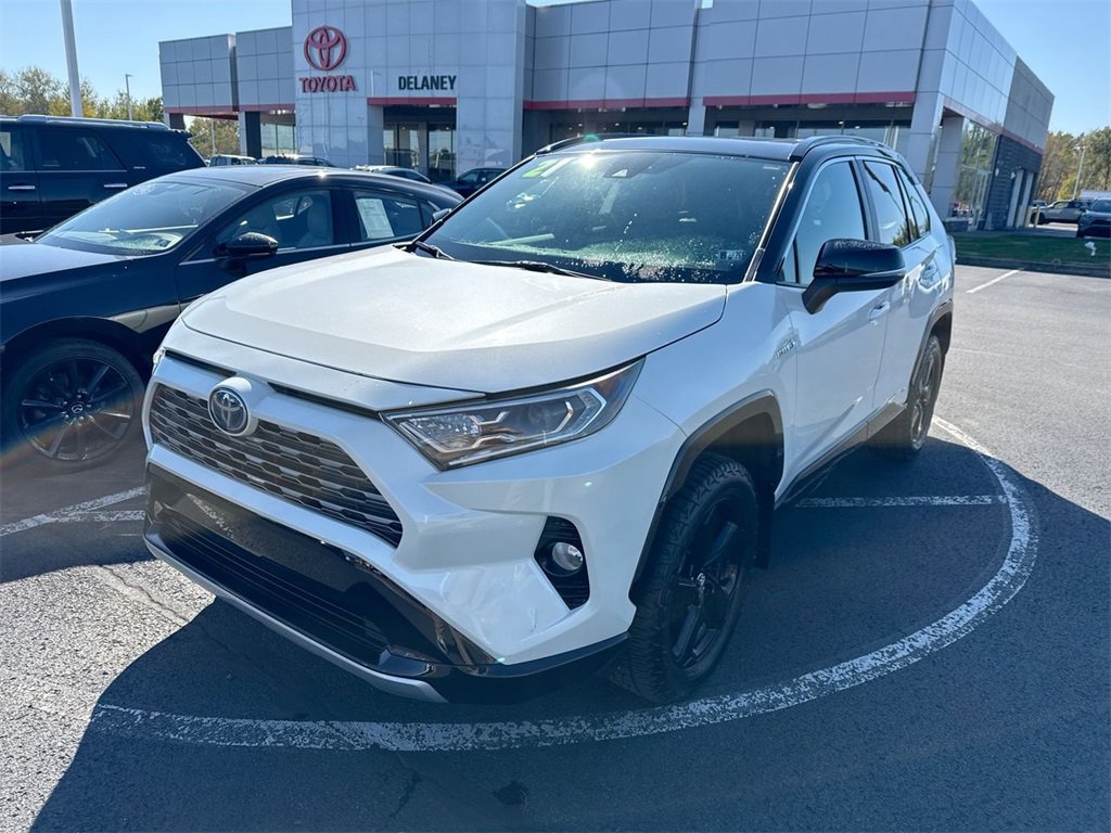 Used 2021 Toyota RAV4 XSE image 4