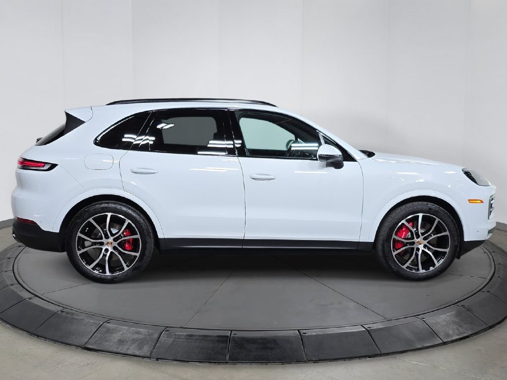 Certified 2026 Porsche Cayenne S AWD/4WD image 8