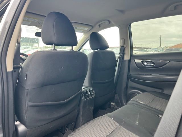 Used 2019 Nissan Rogue SV image 11