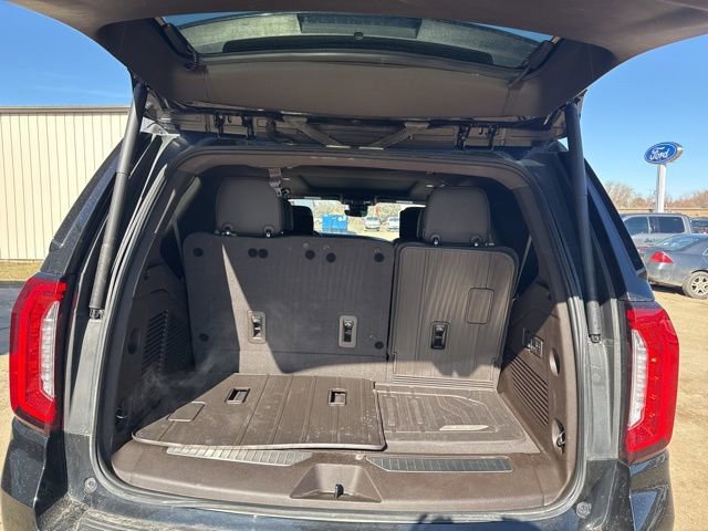 Used 2023 GMC Yukon Denali w/ Denali Reserve Package image 10