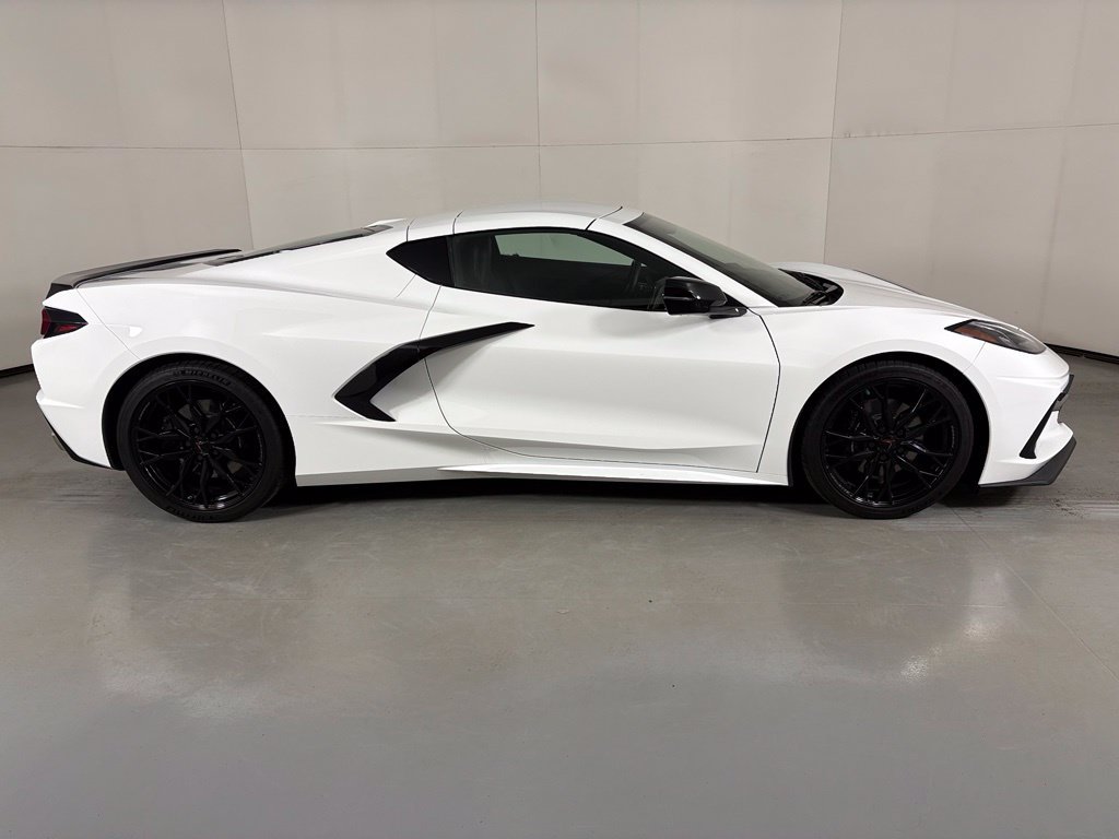 Certified 2026 Chevrolet Corvette Stingray Coupe w/ 1LT RWD image 11