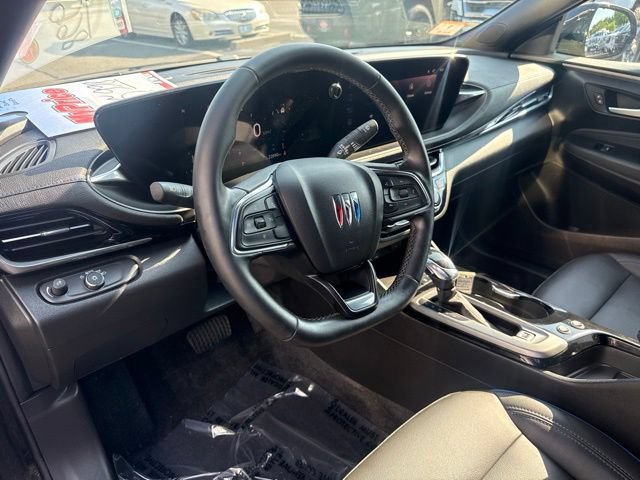 Used 2024 Buick Envista Sport Touring w/ Convenience II Package FWD image 11