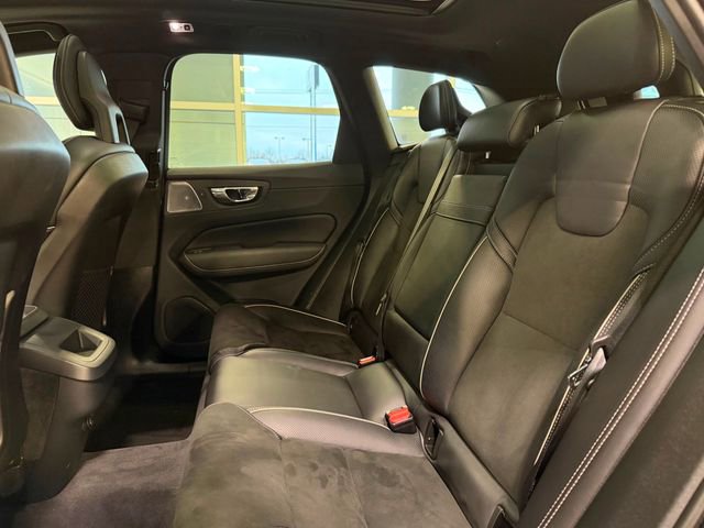 Used 2018 Volvo XC60 T6 R-Design w/ Convenience Package AWD/4WD image 21