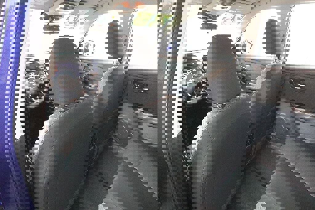 Used 2023 Nissan Rogue SV image 23