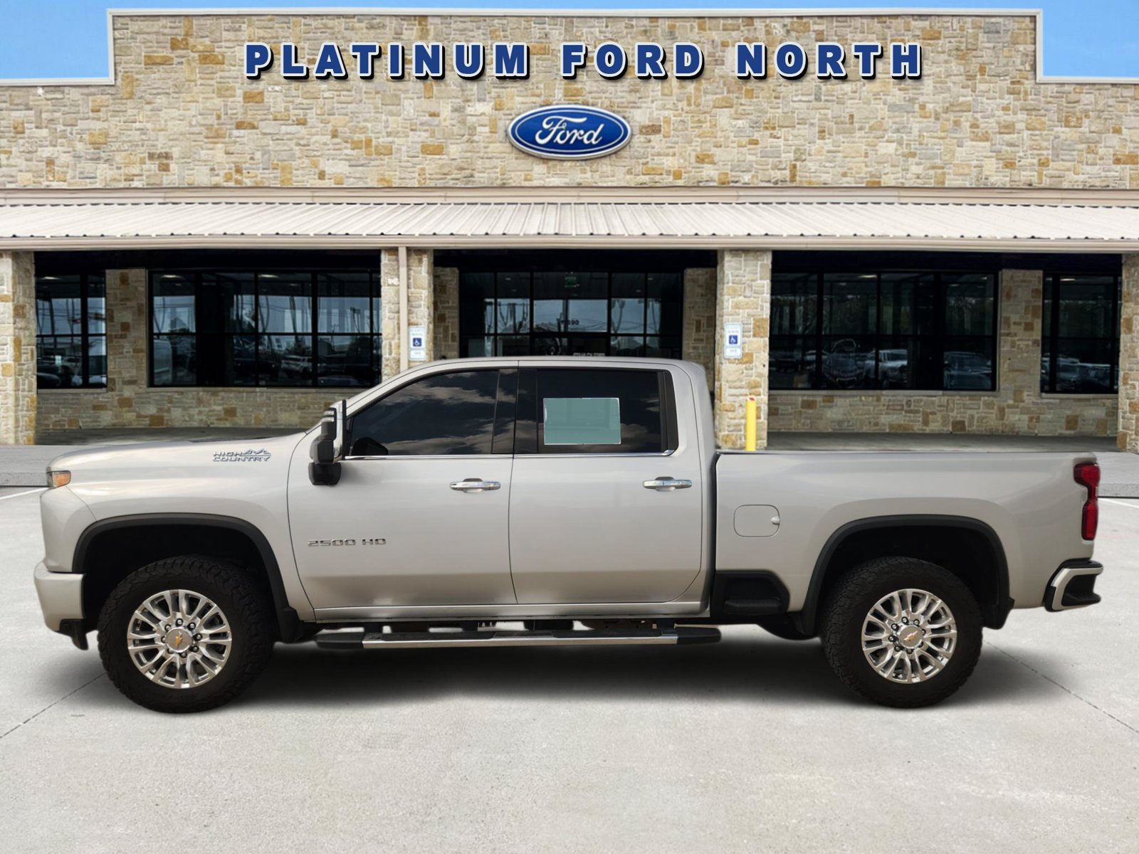 Used 2021 Chevrolet Silverado 2500 High Country w/ Z71 Off-Road Package AWD/4WD image 3