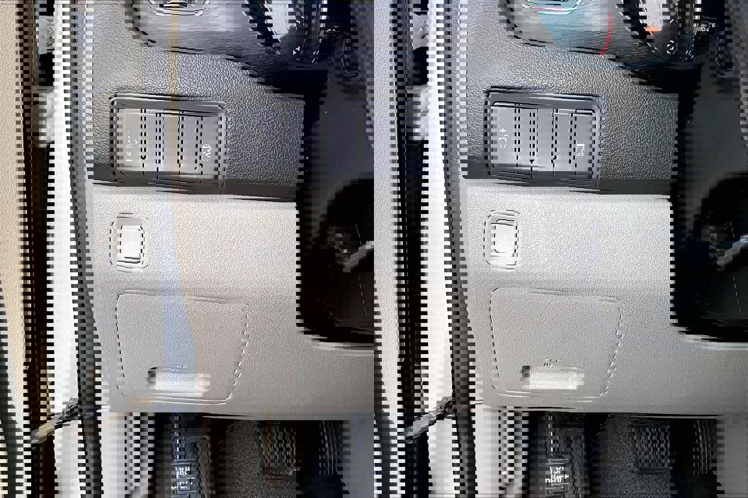 Used 2017 Kia Sedona LX w/ LX Essentials Premium Package image 32