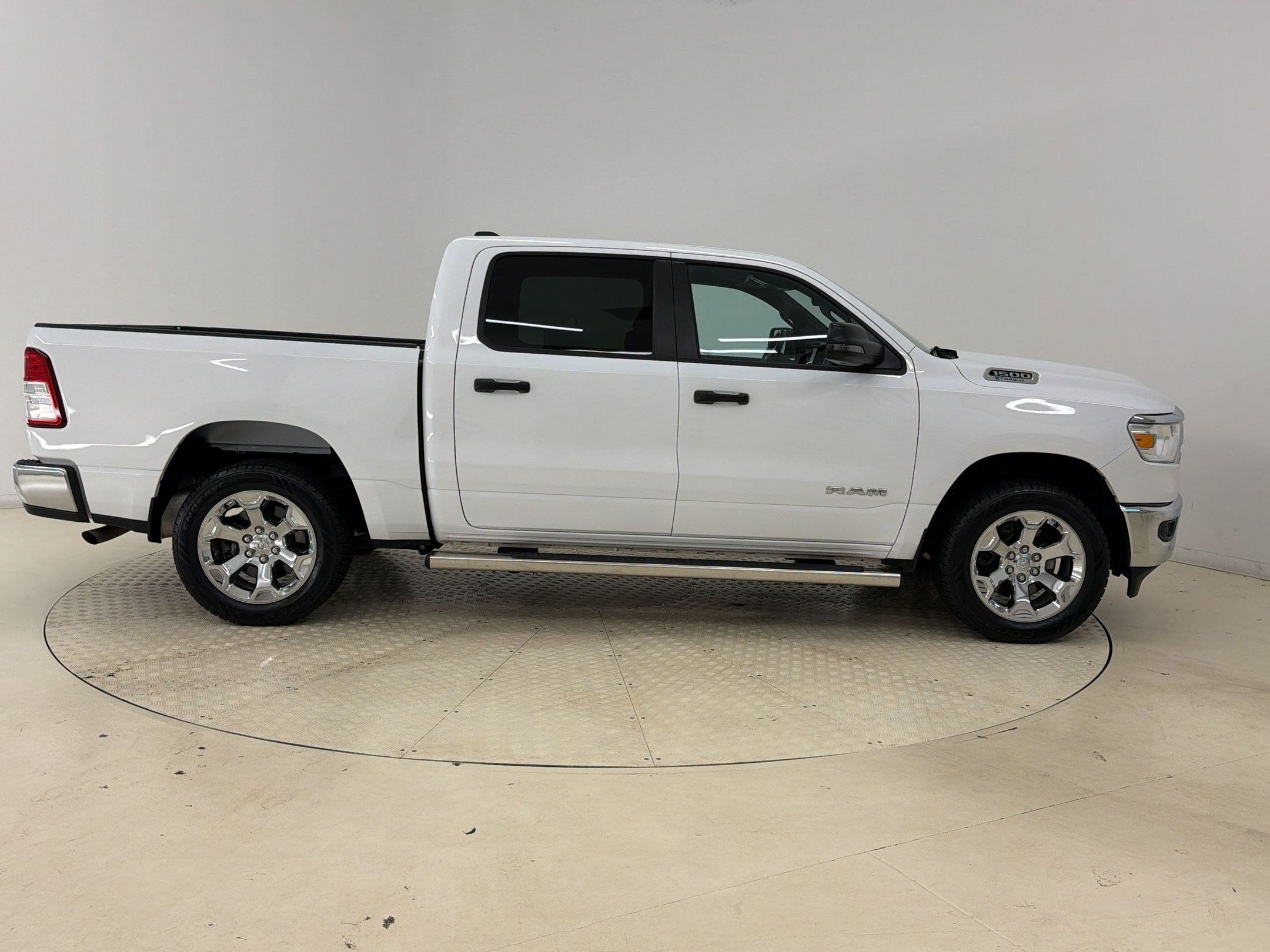Used 2023 RAM 1500 Big Horn AWD/4WD image 8