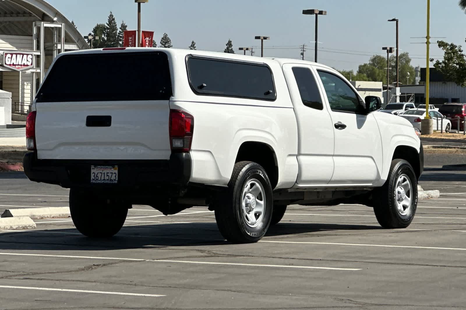Used 2023 Toyota Tacoma SR RWD image 2