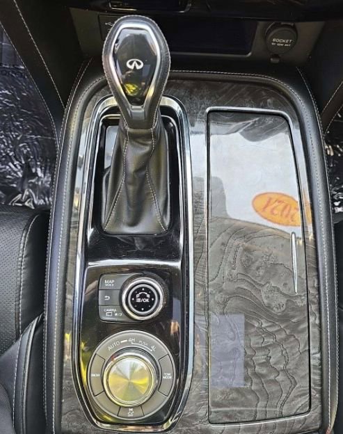 Used 2021 INFINITI QX80 Luxe image 19