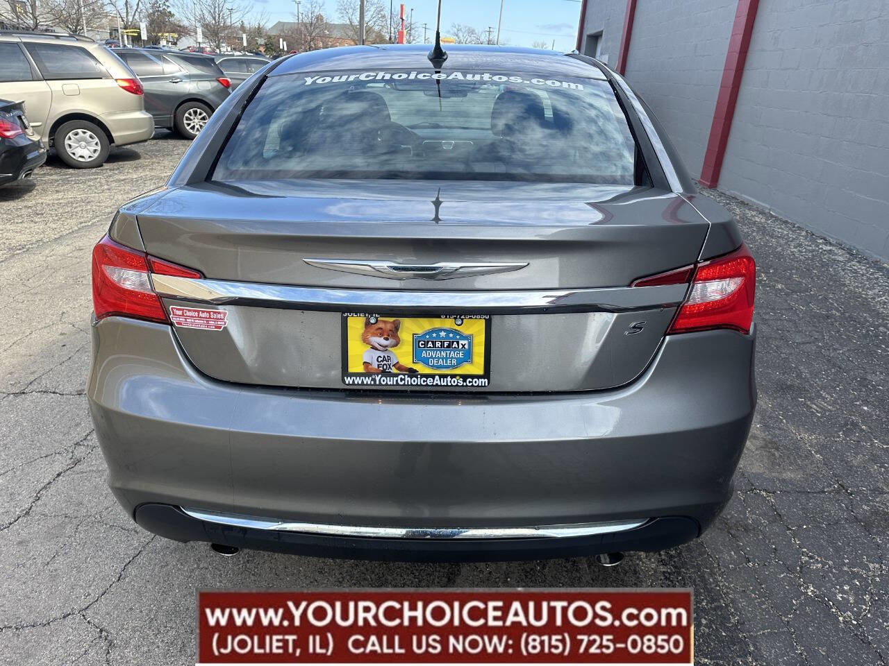 Used 2013 Chrysler 200 Touring w/ S Exterior Appearance Pkg image 4